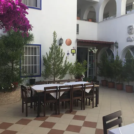 فندق مبيت وإفطار Kale 2*