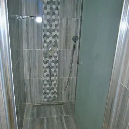 Kale Bed & Breakfast 2*