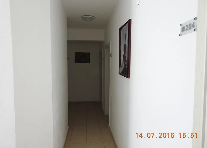 Oda ve Kahvaltı Kale 2*